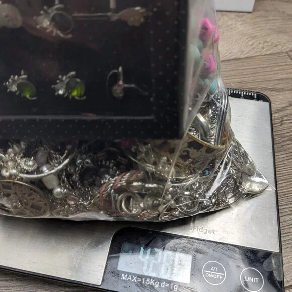 Jewelry Lot 4+ lbs 1140 Wearable Sellable Mystery Lot Free Shipping - Picture 6 of 6